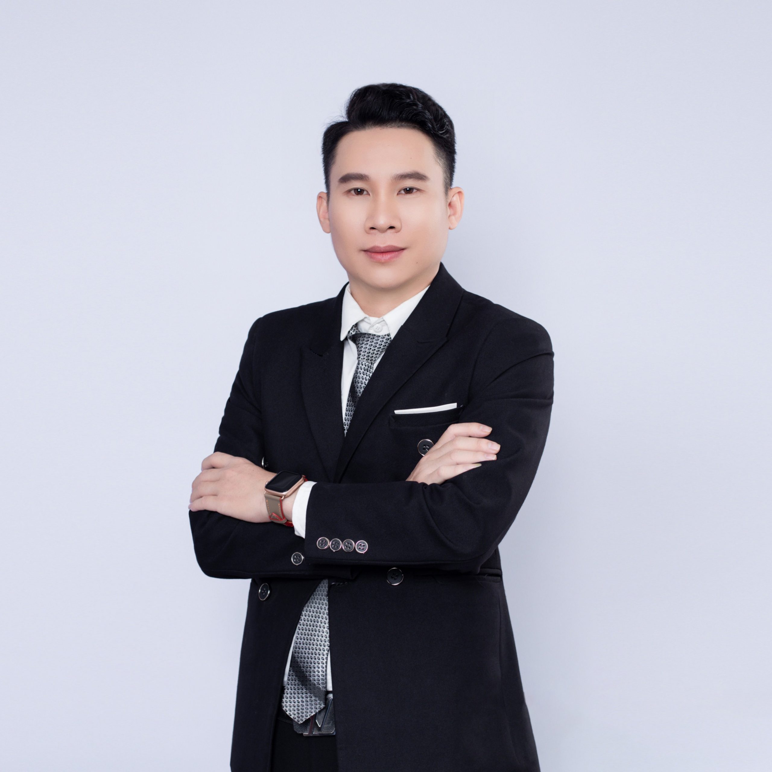 CEO HÀ VĂN LUYẾN - ĐỒNG PHỤC AN VY